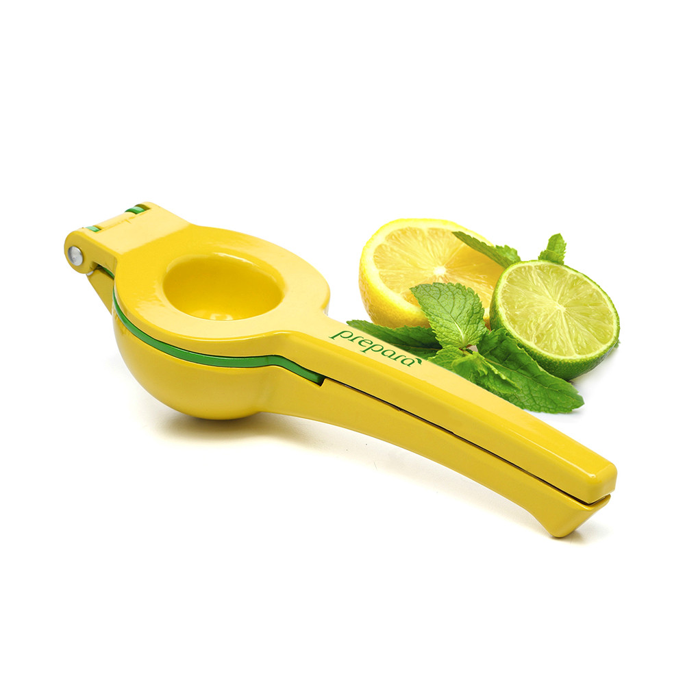 Presse-citron et citron vert